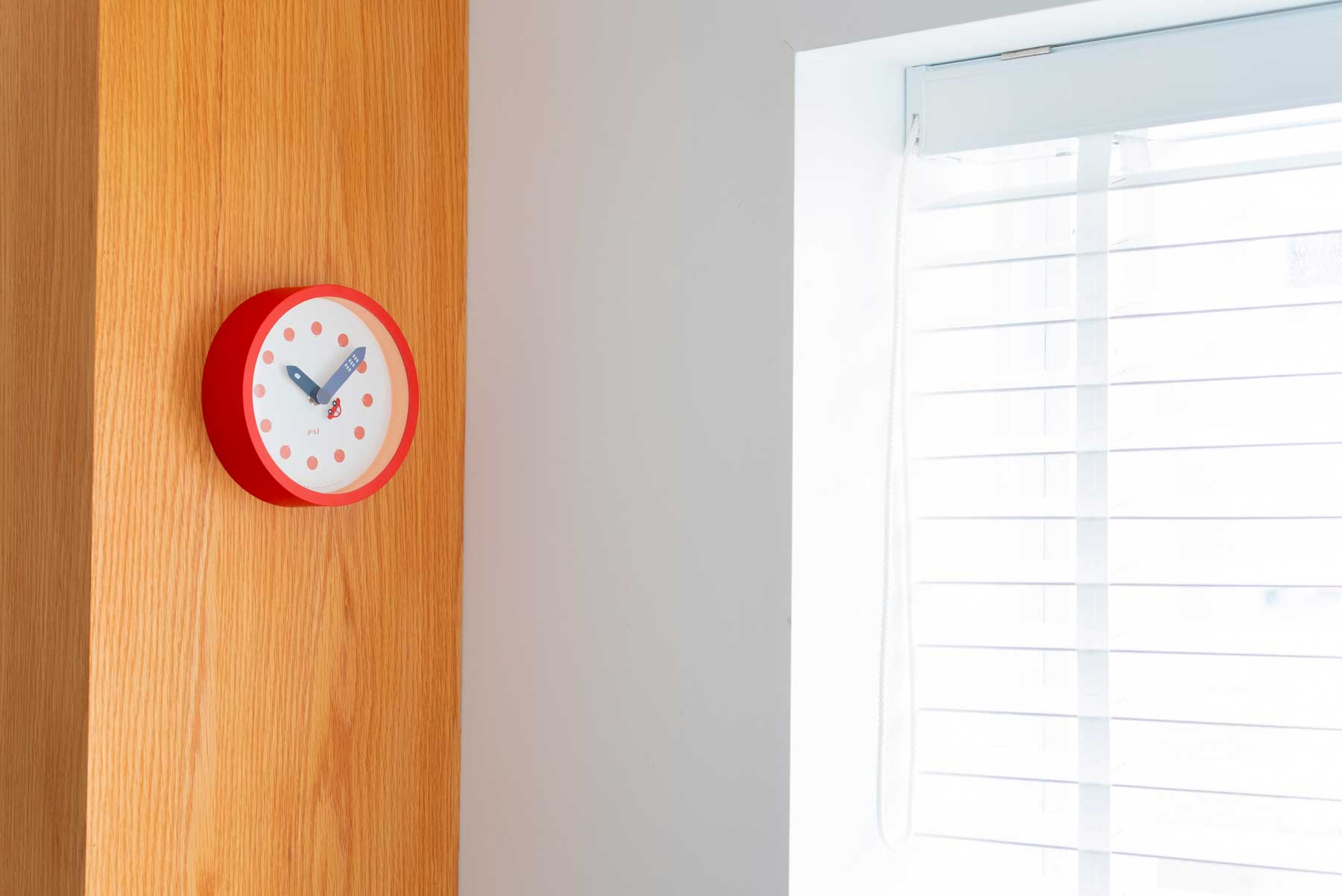 Pal clock 12