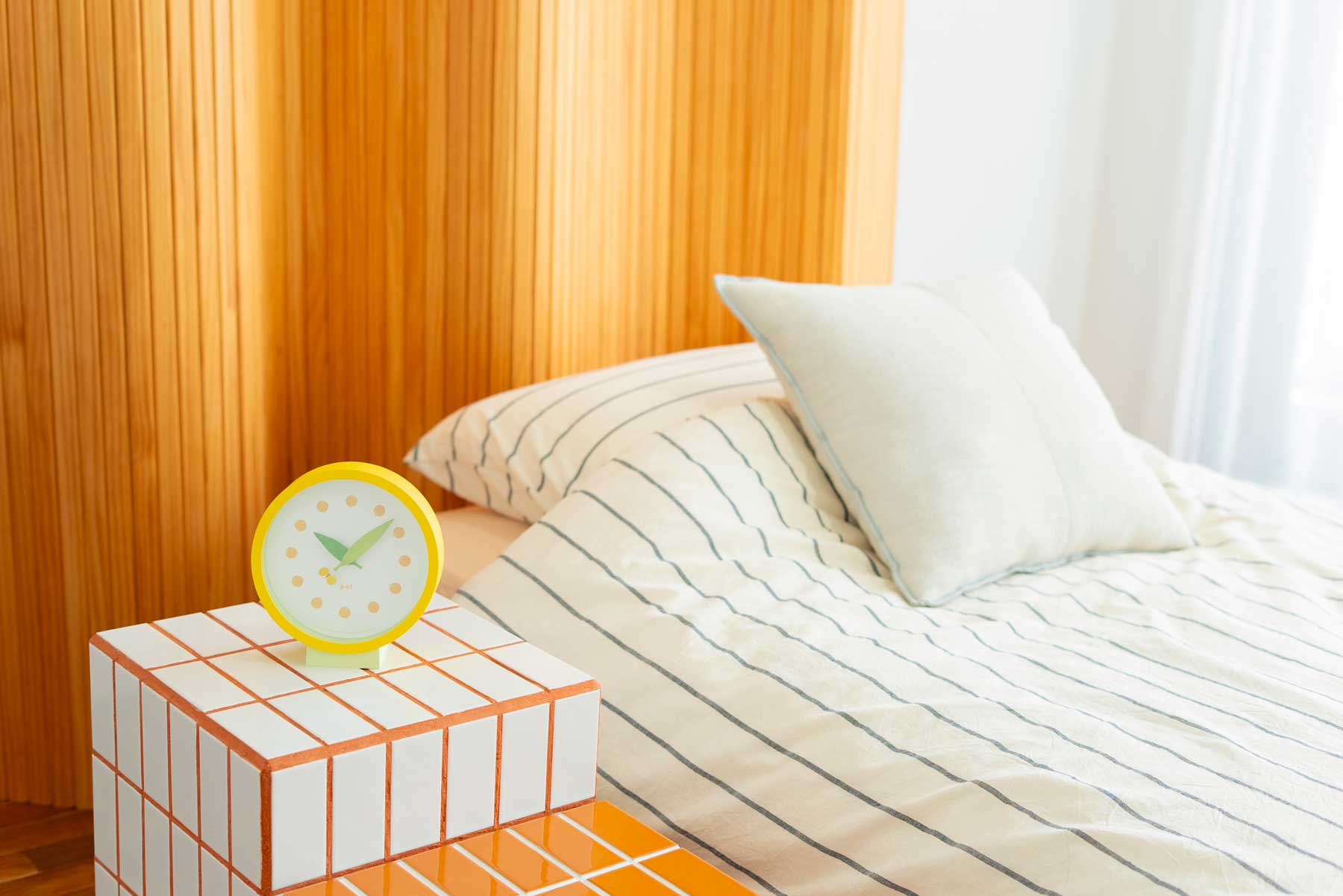 Pal clock 19